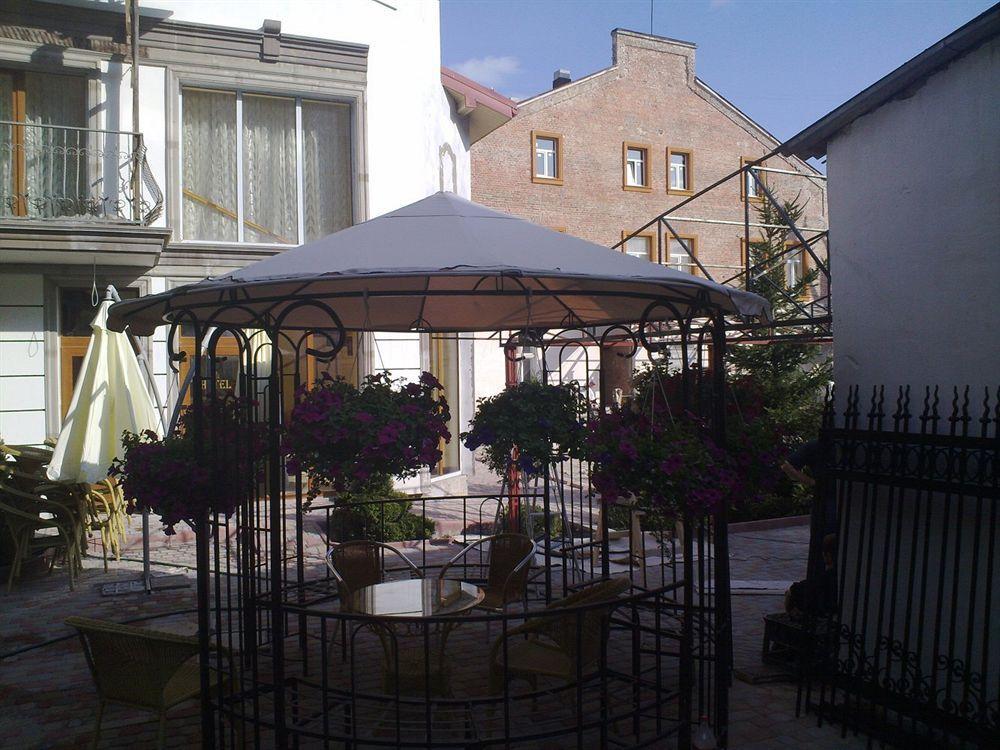 Hotel Leotel Lviv Eksteriør bilde