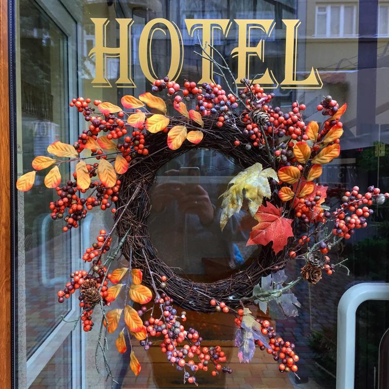 Hotel Leotel Lviv Eksteriør bilde
